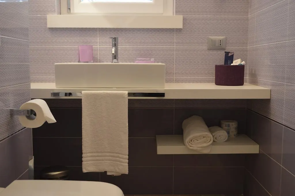 B&B Gardacharme Desenzano del Garda Italy