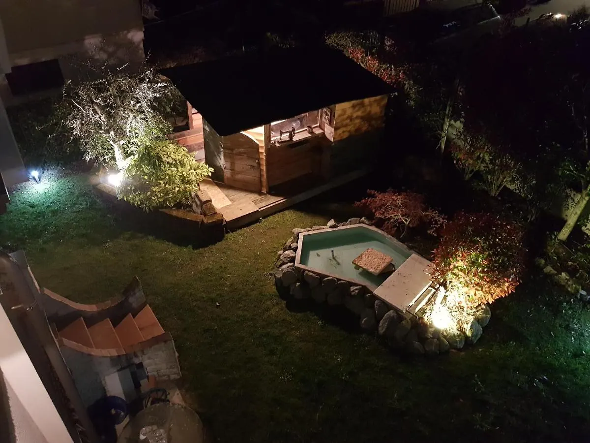 Bed & Breakfast B&B Gardacharme Desenzano del Garda Italy