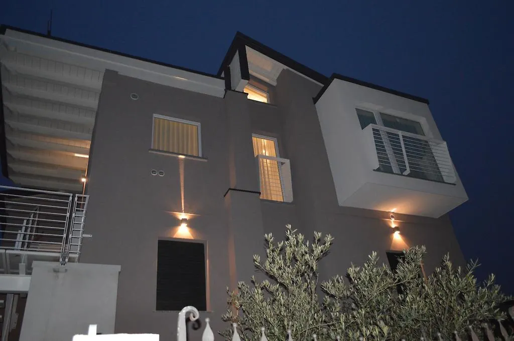 B&B Gardacharme Desenzano del Garda Italy