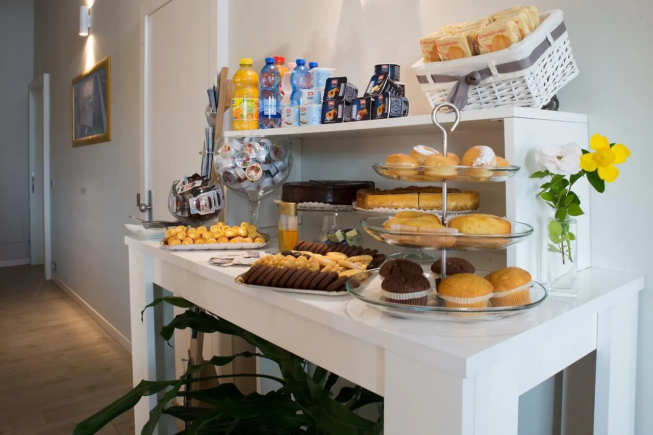 Bed & Breakfast B&B Gardacharme Desenzano del Garda Italy