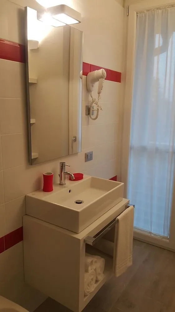 Bed & Breakfast B&B Gardacharme Desenzano del Garda Italy