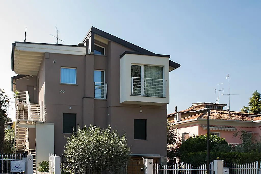 Bed & Breakfast B&B Gardacharme Desenzano del Garda Italy